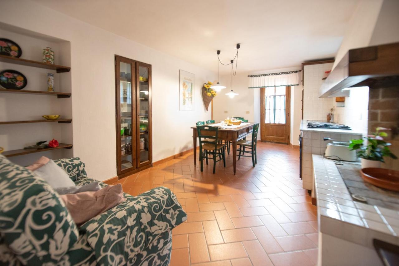 בורגו א מוצאנו Casetta Di Butia, Mimosa Apartment מראה חיצוני תמונה